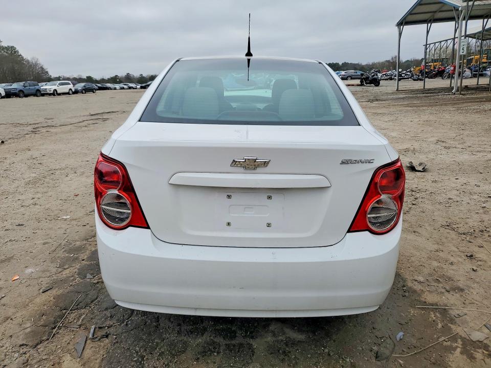 Photo 6 from auction – 2014 CHEVROLET SONIC with VIN 1G1JA5SH4E4134326