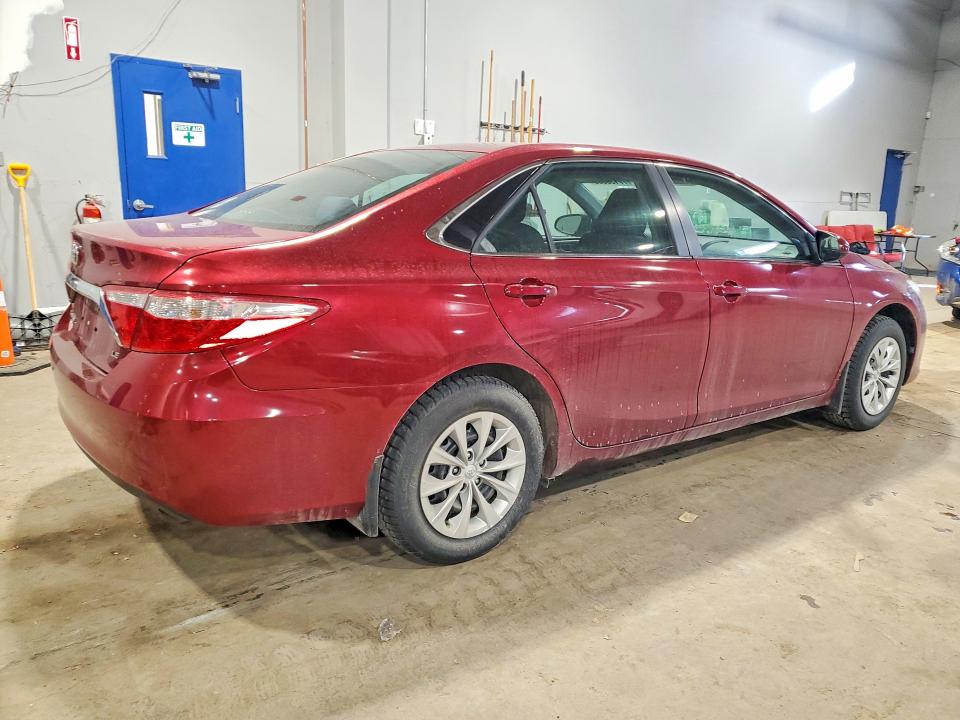 Photo 3 from auction – 2015 TOYOTA CAMRY with VIN 4T1BF1FK9FU941739