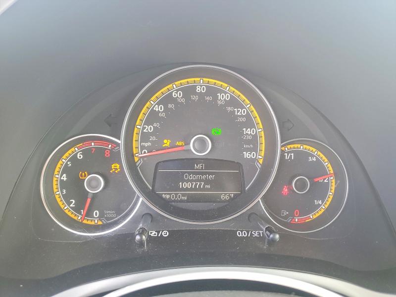 Photo 9 from auction – 2017 VOLKSWAGEN BEETLE with VIN 3VWT17AT0HM807166