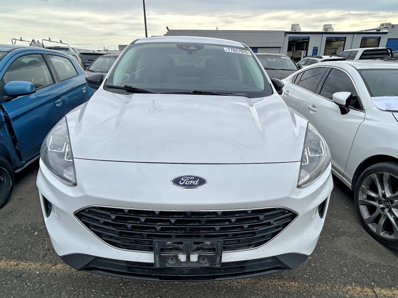 Photo 5 from auction – 2022 FORD ESCAPE with VIN 1FMCU9G66NUB20011