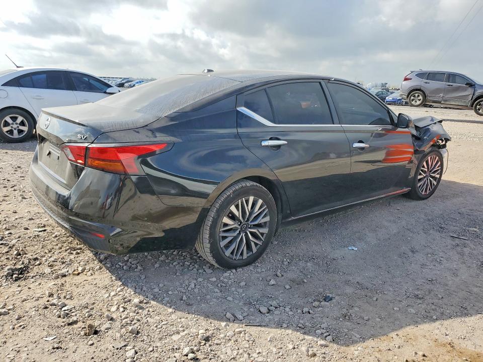 Photo 3 from auction – 2023 NISSAN ALTIMA with VIN 1N4BL4DV3PN336712