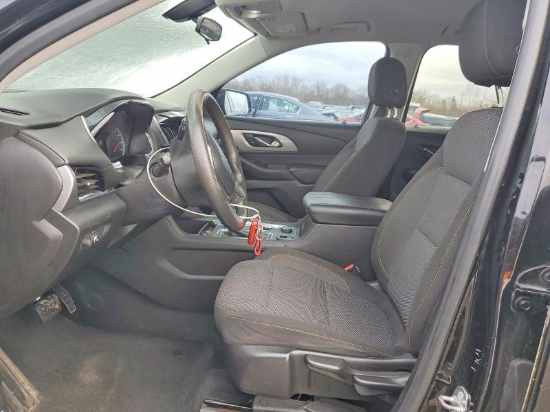 Photo 7 from auction – 2018 CHEVROLET TRAVERSE with VIN 1GNERFKW5JJ176769