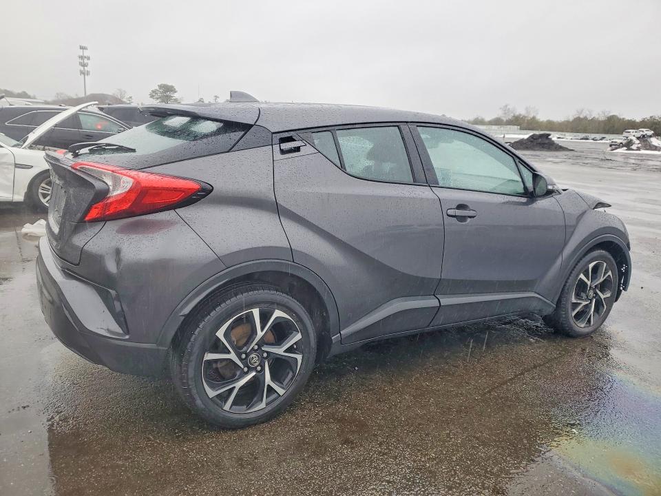 Photo 3 from auction – 2019 TOYOTA C-HR with VIN NMTKHMBX2KR099440
