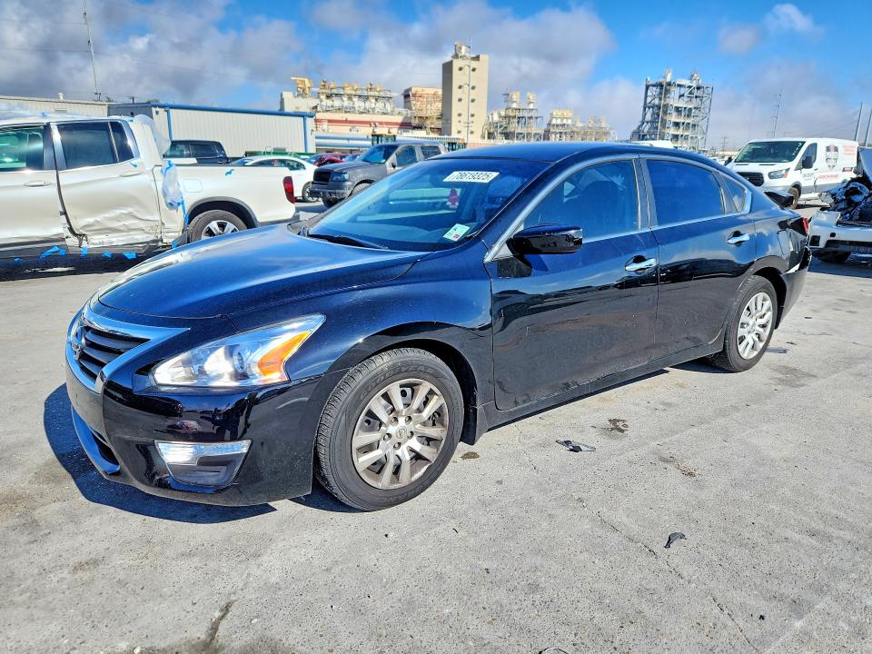 NISSAN ALTIMA 2015 with VIN 1N4AL3AP1FN391105 - Photo from auction