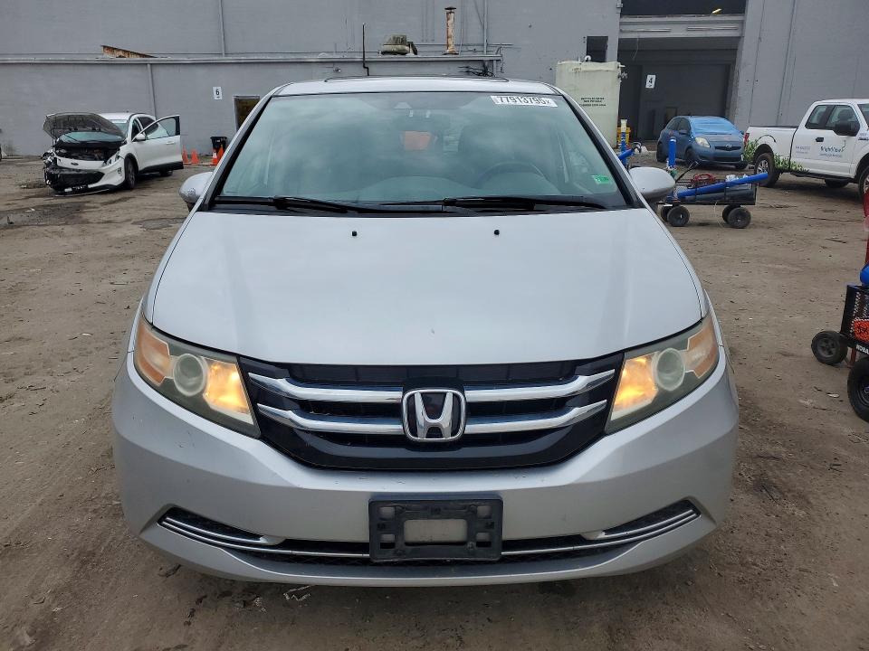 Photo 5 from auction – 2014 HONDA ODYSSEY with VIN 5FNRL5H63EB027626