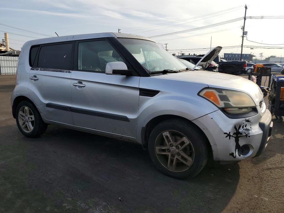Photo 4 from auction – 2011 KIA SOUL with VIN KNDJT2A24B7283519