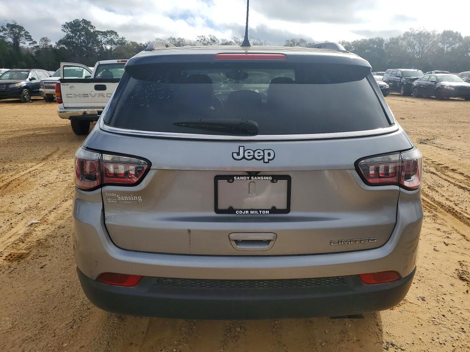 Photo 6 from auction – 2019 JEEP COMPASS with VIN 3C4NJCCB6KT699089