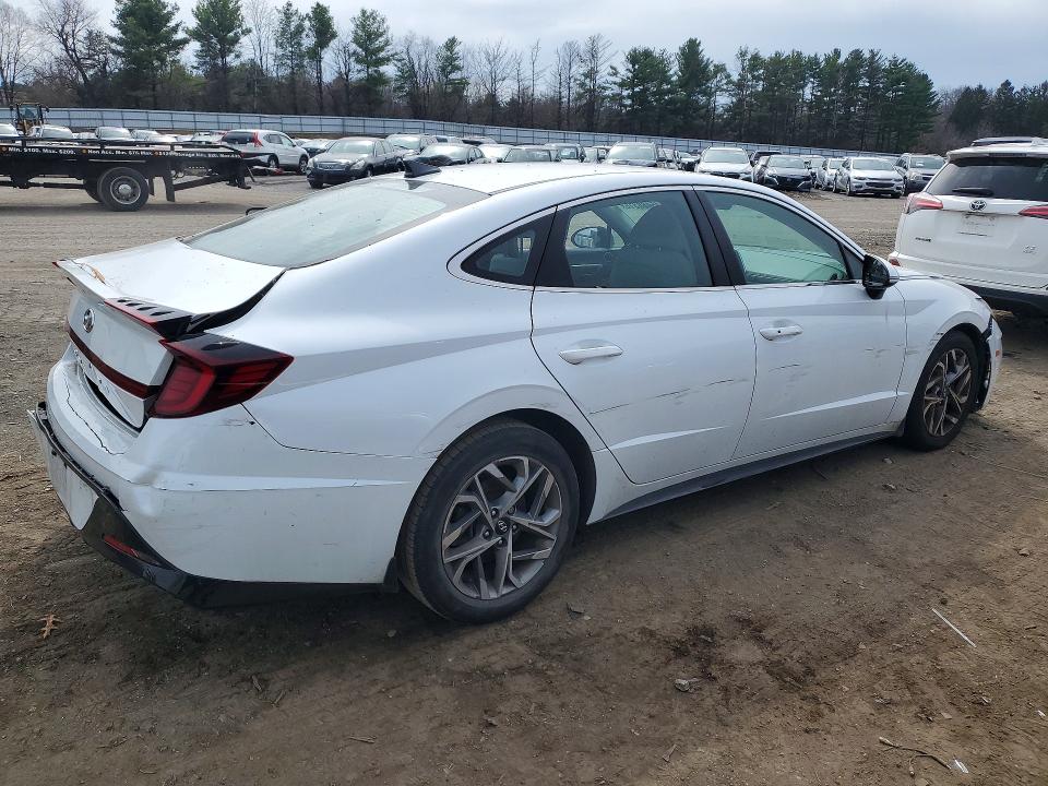 Photo 3 from auction – 2021 HYUNDAI SONATA with VIN 5NPEL4JA6MH068288