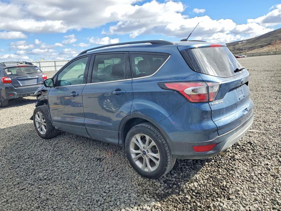 Photo 2 from auction – 2018 FORD ESCAPE with VIN 1FMCU0GD1JUB60890