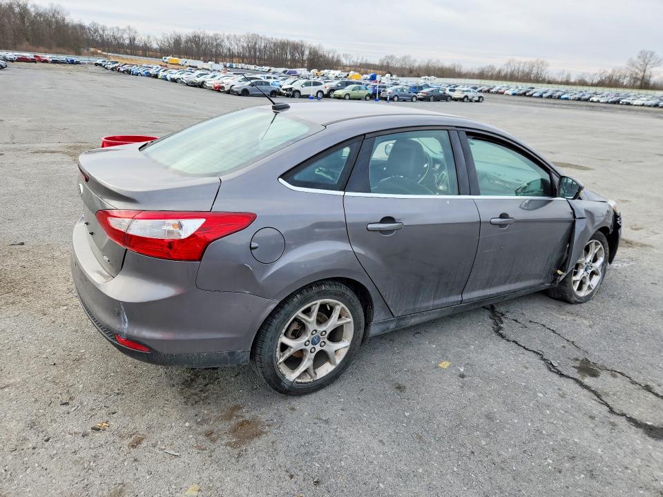 Photo 3 from auction – 2012 FORD FOCUS with VIN 1FAHP3H29CL432293