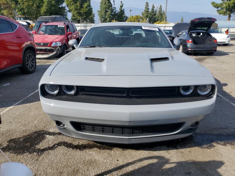 Photo 5 from auction – 2022 DODGE CHALLENGER with VIN 2C3CDZAG0NH144026
