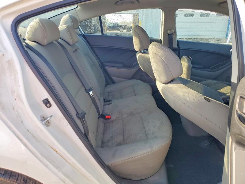 صورة رقم 10 من المزاد - 2014 KIA FORTE مع VIN KNAFX4A63E5250873