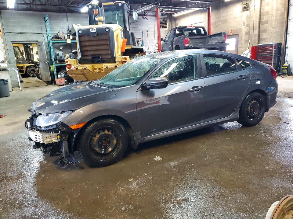 HONDA CIVIC 2019 with VIN 2HGFC2F58KH014440 - Photo from auction