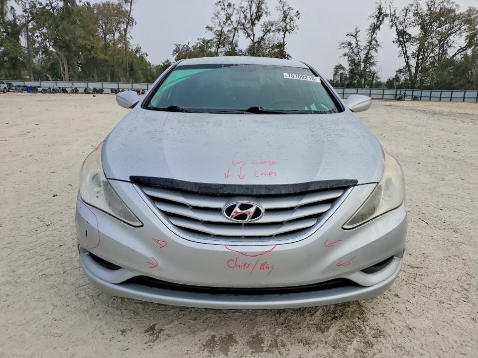 Photo 5 from auction – 2011 HYUNDAI SONATA with VIN 5NPEB4AC8BH253539