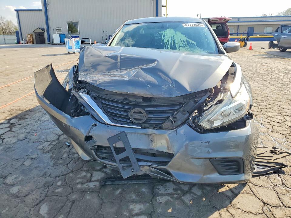 Photo 5 from auction – 2017 NISSAN ALTIMA with VIN 1N4AL3AP7HC136165