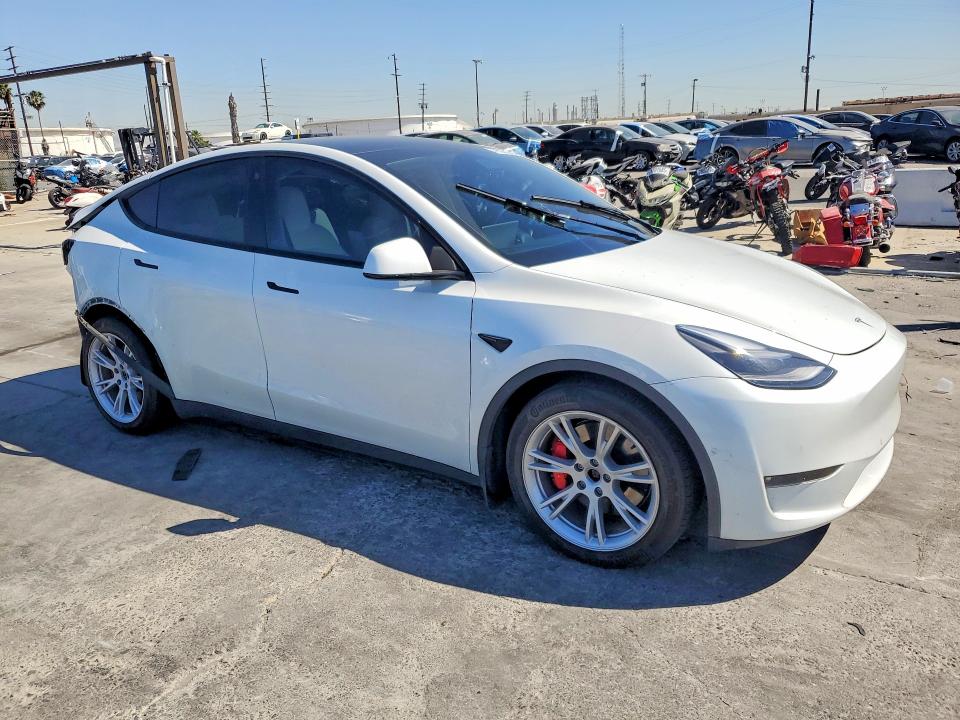 Foto 4 de la subasta – 2022 TESLA MODEL Y con VIN 7SAYGDEF5NF364347