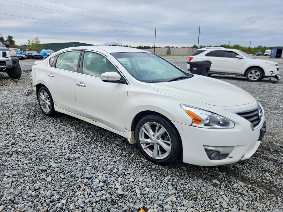 Photo 4 from auction – 2015 NISSAN ALTIMA with VIN 1N4AL3AP9FC112656