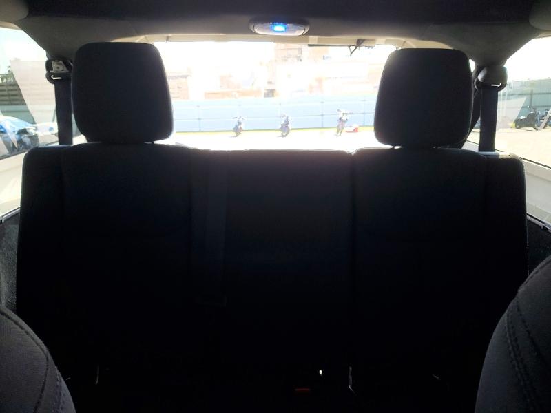 Снимка 10 от търг – 2015 JEEP WRANGLER UNLIMITED с VIN 1C4BJWDG1FL770361