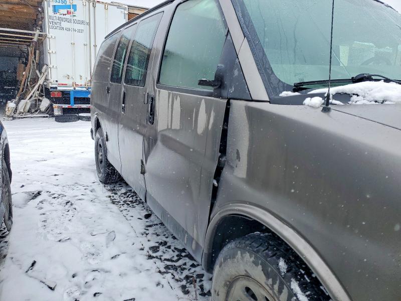 Photo 13 from auction – 2012 GMC SAVANA with VIN 1GTS7AFX7C1130452