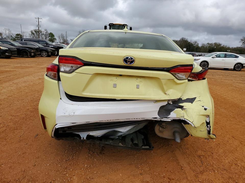 Photo 6 from auction – 2022 TOYOTA COROLLA with VIN JTDEAMDE6NJ040519
