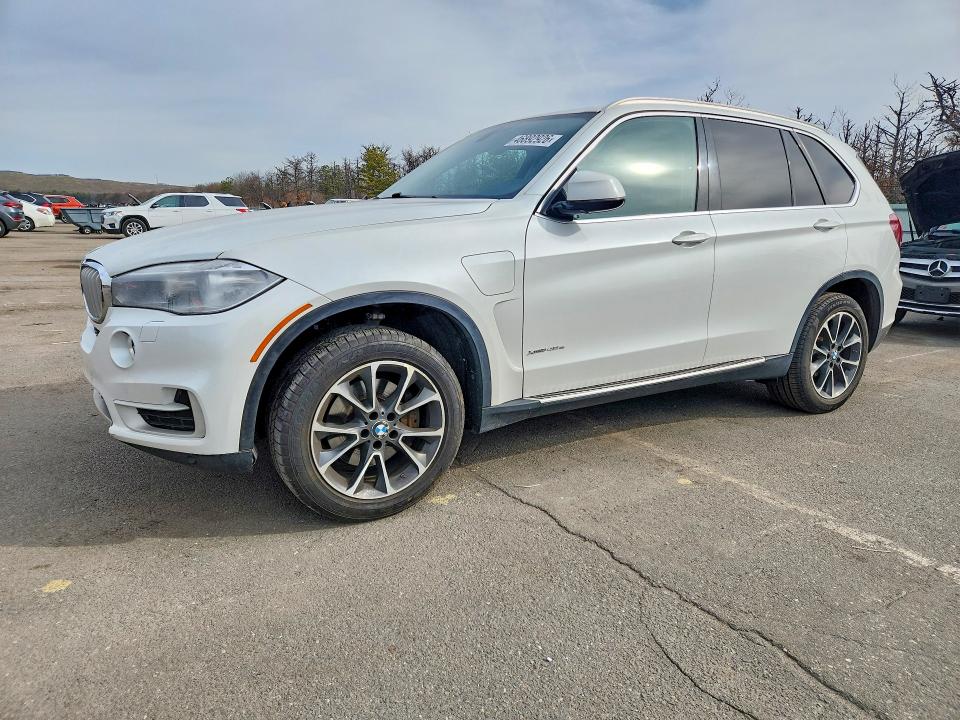 BMW X5 2016 con VIN 5UXKT0C54G0S77105 - Foto de la subasta