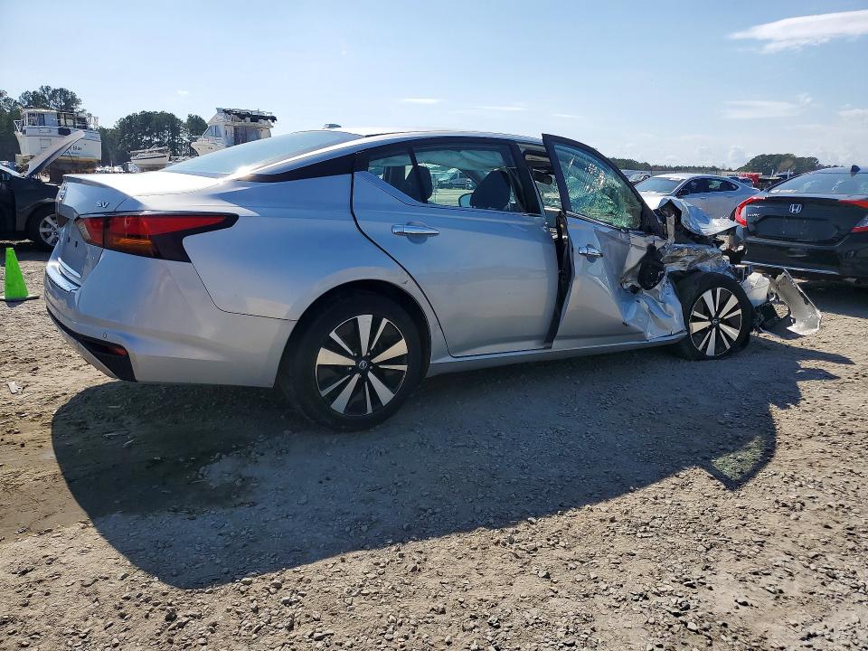 Photo 3 from auction – 2022 NISSAN ALTIMA with VIN 1N4BL4DV7NN397008