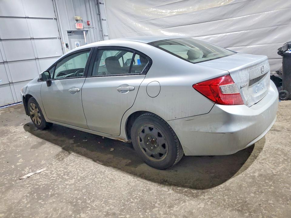 Photo 2 from auction – 2012 HONDA CIVIC with VIN 2HGFB2F51CH596045