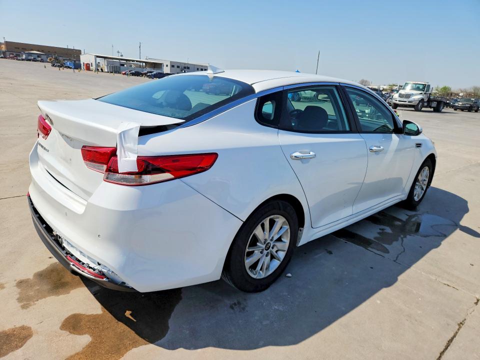 Foto 3 de la subasta – 2016 KIA OPTIMA con VIN 5XXGT4L34GG042196