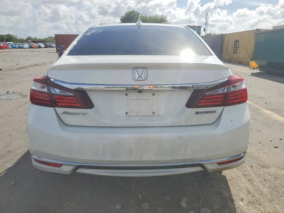 Снимка 6 от търг – 2017 HONDA ACCORD с VIN JHMCR6F53HC023189