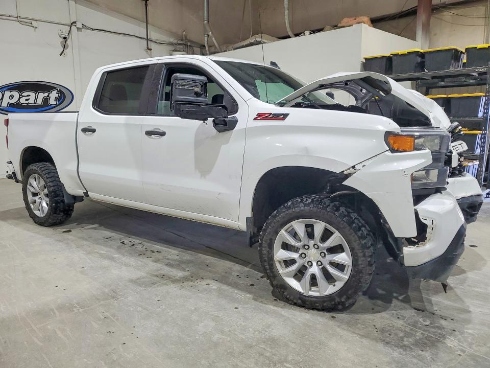 Photo 4 from auction – 2021 CHEVROLET SILVERADO with VIN 3GCUYBEF3MG371870