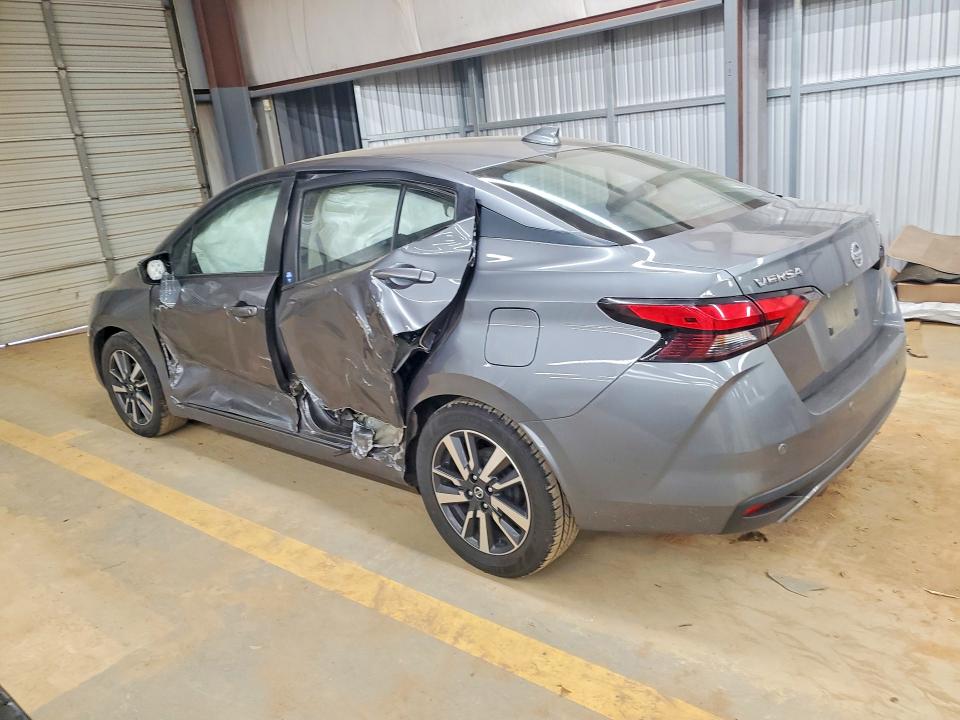 Photo 2 from auction – 2020 NISSAN VERSA with VIN 3N1CN8EV2LL884275
