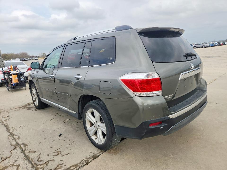 Photo 2 from auction – 2011 TOYOTA HIGHLANDER with VIN 5TDYK3EH8BS033695