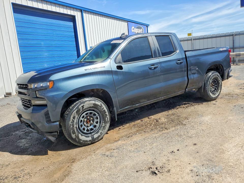 CHEVROLET SILVERADO 2020 with VIN 1GCRYEEK2LZ271858 - Photo from auction