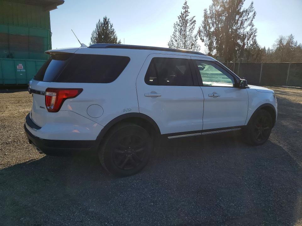 Photo 3 from auction – 2018 FORD EXPLORER with VIN 1FM5K8D8XJGA36913