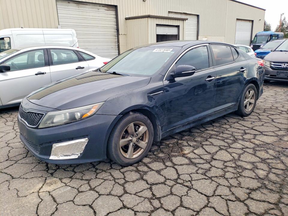 KIA OPTIMA 2015 with VIN 5XXGM4A72FG459723 - Photo from auction