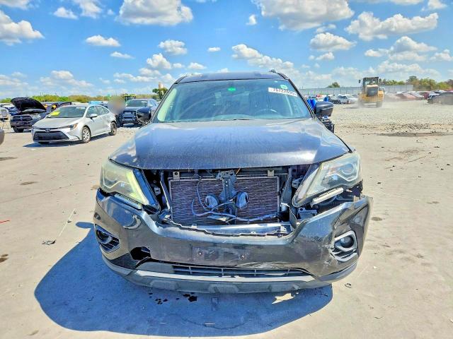 Photo 5 from auction – 2017 NISSAN PATHFINDER with VIN 5N1DR2MM6HC696904