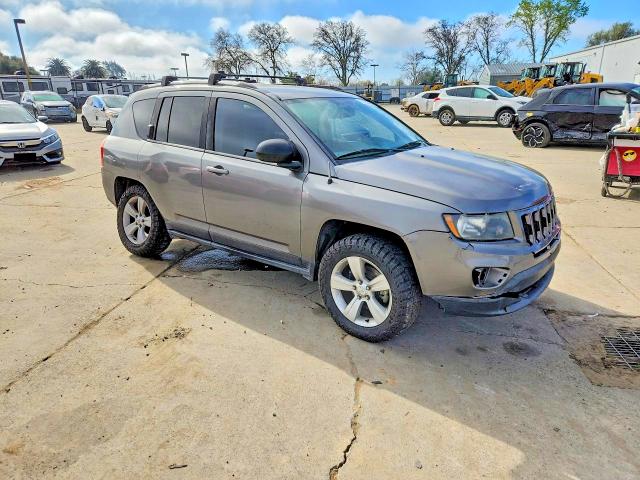 Photo 4 from auction – 2014 JEEP COMPASS with VIN 1C4NJDBB9ED514633