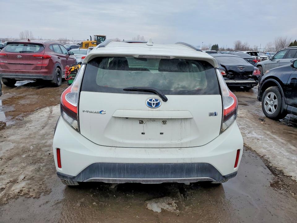 Photo 6 from auction – 2018 TOYOTA PRIUS C with VIN JTDKDTB30J1612944
