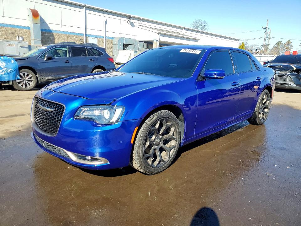 CHRYSLER 300 2019 with VIN 2C3CCABG4KH733224 - Photo from auction