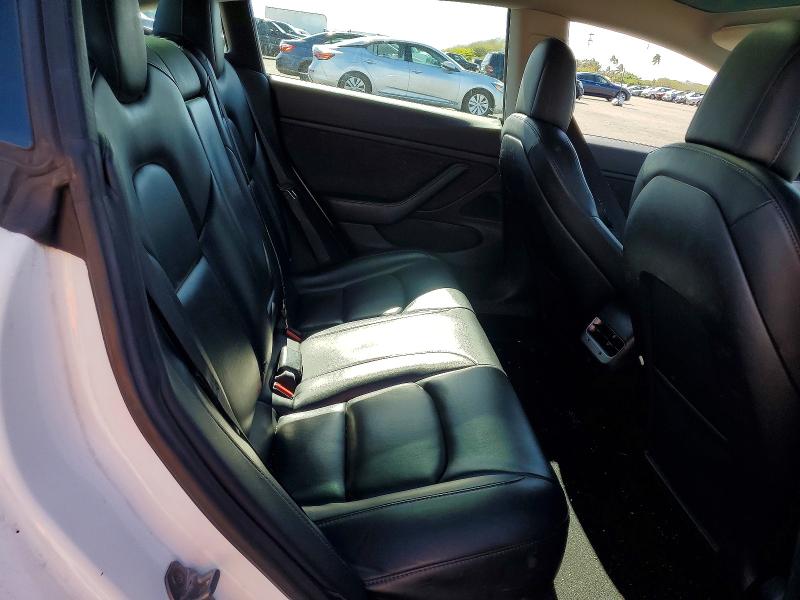 Photo 11 from auction – 2018 TESLA MODEL 3 with VIN 5YJ3E1EA2JF098828