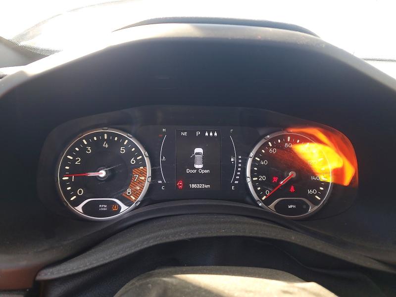 Photo 9 from auction – 2019 JEEP RENEGADE with VIN ZACNJABB7KPK18129