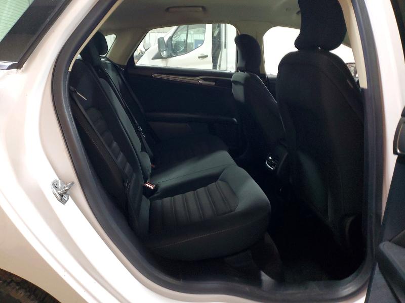 Photo 10 from auction – 2019 FORD FUSION with VIN 3FA6P0LU1KR158201