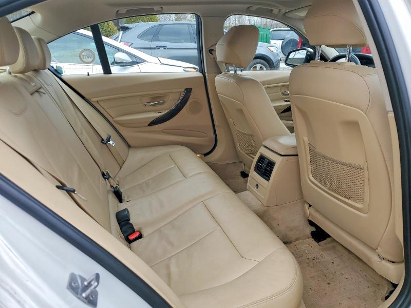 Photo 10 from auction – 2014 BMW 328 with VIN WBA3D5C53EKX97424