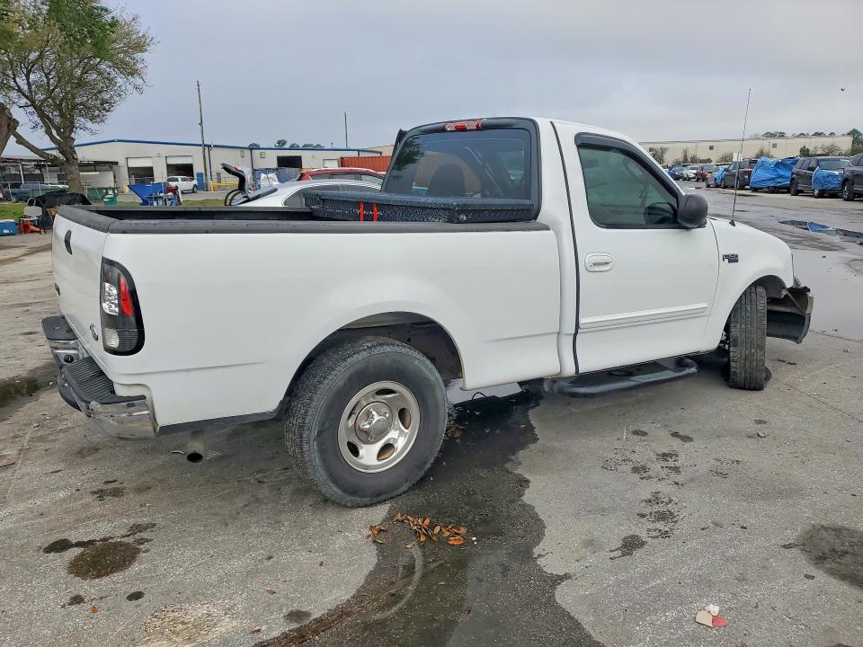 Photo 3 from auction – 2003 FORD F150 with VIN 1FTRF17203NA81625