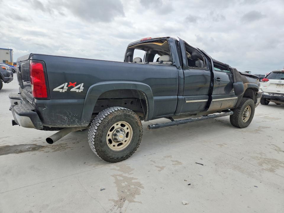 Photo 3 from auction – 2004 CHEVROLET SILVERADO with VIN 1GCHK29224E391139