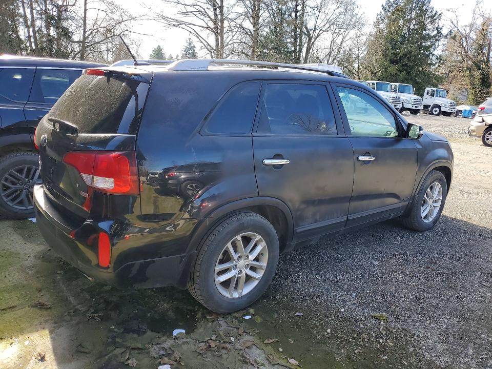 Photo 3 from auction – 2014 KIA SORENTO with VIN 5XYKTCA65EG424604