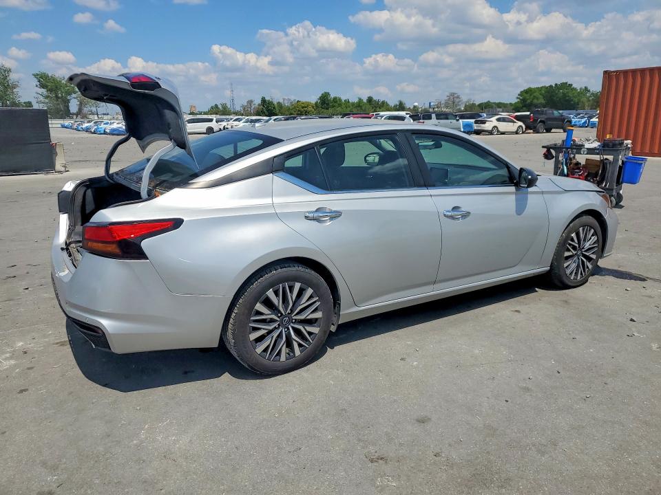 Photo 3 from auction – 2024 NISSAN ALTIMA with VIN 1N4BL4DV1RN302738