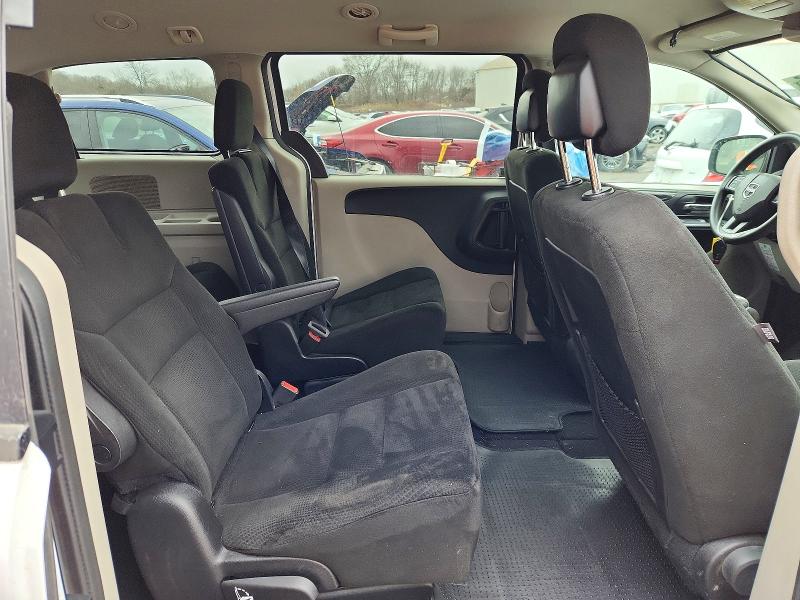 Photo 11 from auction – 2015 DODGE GRAND CARAVAN with VIN 2C4RDGBG5FR667367