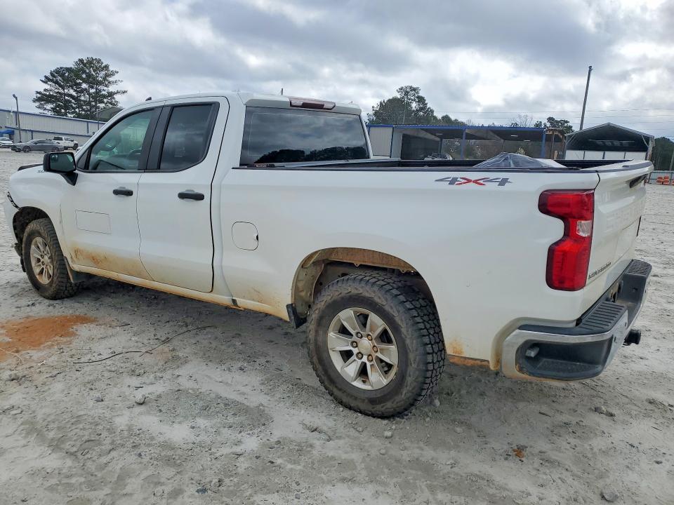 Photo 2 from auction – 2021 CHEVROLET SILVERADO with VIN 1GCRYAEH8MZ102135