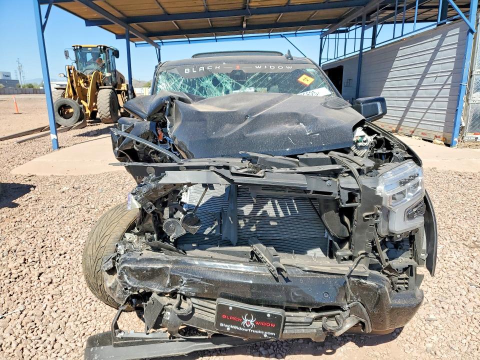 Photo 5 from auction – 2025 CHEVROLET SILVERADO with VIN 1GCUKEEL6SZ320191